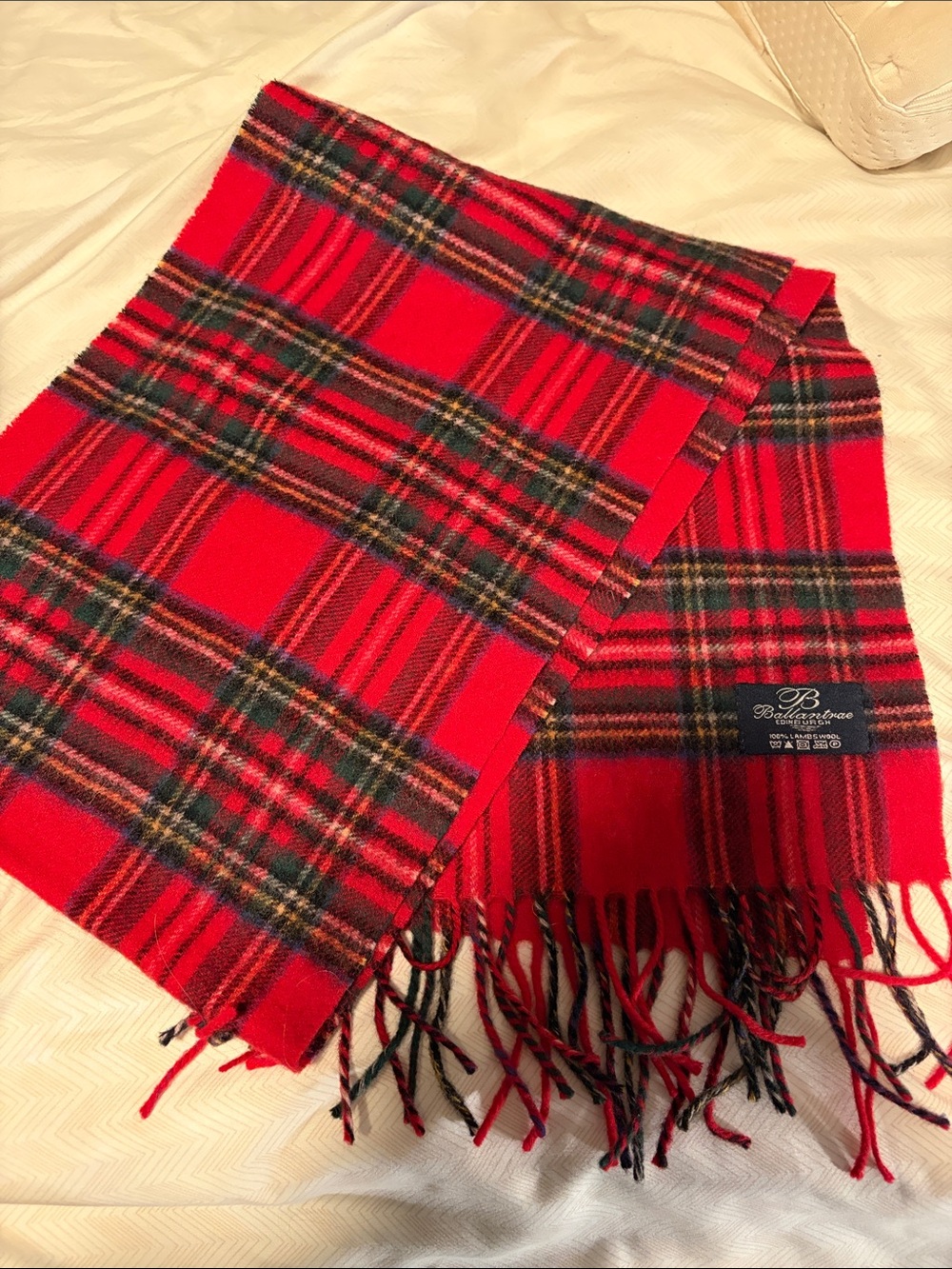 Ballantyne Red and Black Lambswool Tartan Scarf